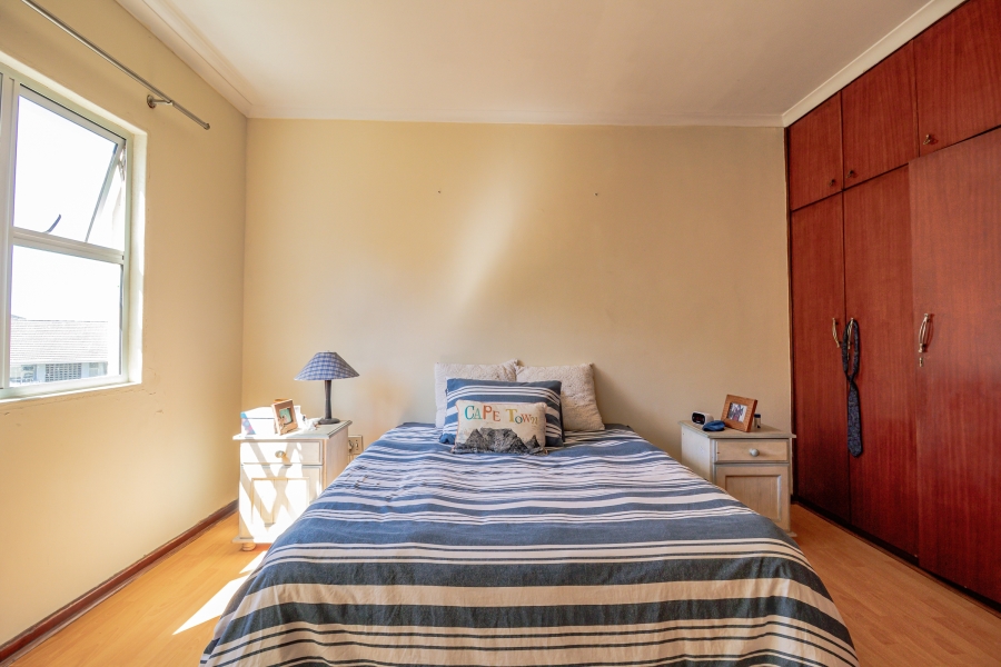 2 Bedroom Property for Sale in Claremont Western Cape